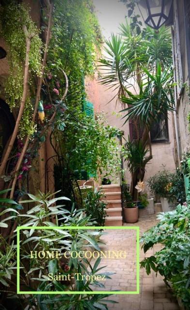 Petite Maison Mitoyenne Au Coeur De Saint Tropez Eksteriør bilde